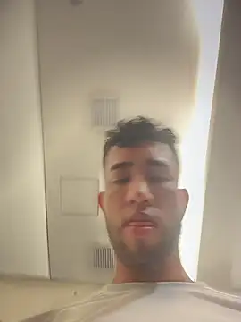 liam bronw online show from May 1, 4:22 pm