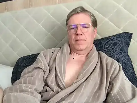Snapshot of abibull chatting on April 18, 6:50 am abibull online show from April 18, 6:50 am
