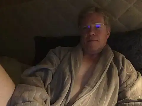 Snapshot of abibull chatting on April 18, 7:58 pm abibull online show from April 18, 7:58 pm