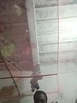 Snapshot of Hot_Riyajanu chatting on February 13, 4:47 pm Hot Riyajanu online show from February 13, 4:47 pm