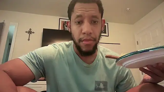 Snapshot of mannib_39 chatting on April 6, 3:02 pm mannib 39 online show from April 6, 3:02 pm