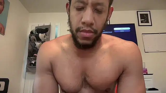 Snapshot of mannib_39 chatting on May 24, 9:42 pm mannib 39 online show from May 24, 9:42 pm