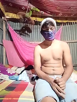 Snapshot of queenneha69 chatting on March 12, 10:10 am queenneha69 online show from March 12, 10:10 am