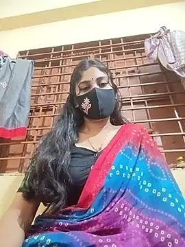 Snapshot of queenneha69 chatting on May 13, 5:10 pm queenneha69 online show from May 13, 5:10 pm