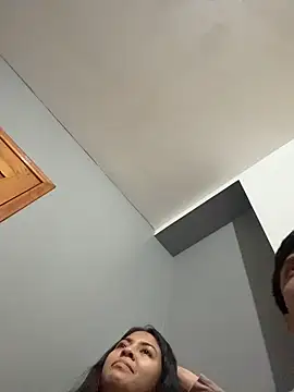 Snapshot of Bufu2213 chatting on April 1, 2:56 am Bufu2213 online show from April 1, 2:56 am