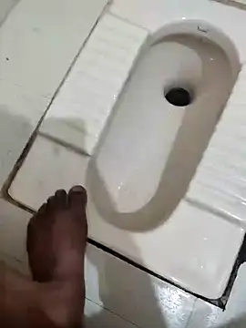 aqyfr online show from February 7, 7:39 pm