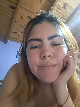 mililena1 online show from March 6, 7:10 pm