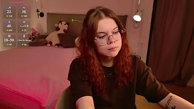 A Lot of Bunny online show from May 3, 2:01 pm