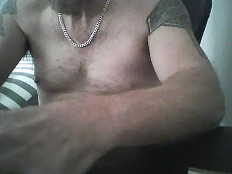 loudandproud online show from May 21, 3:57 am