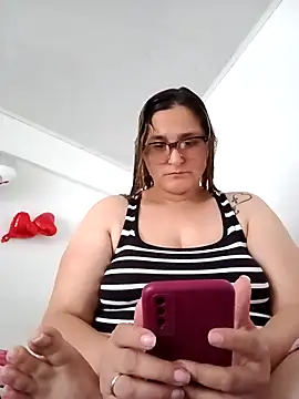 natalliecoopers online show from February 8, 9:40 pm