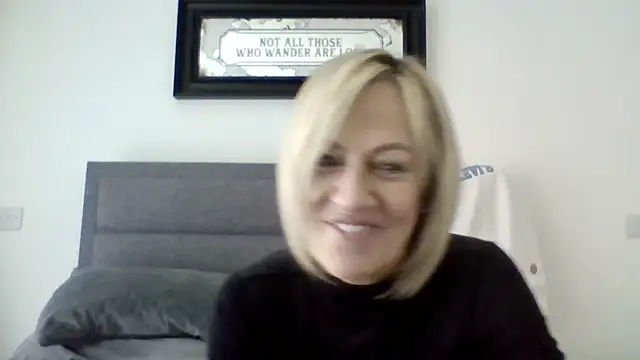 Snapshot of Milfshake227 chatting on March 13, 12:45 pm Milfshake227 online show from March 13, 12:45 pm