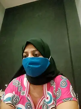 Snapshot of Tamilfathi chatting on February 11, 10:59 pm Tamilfathi online show from February 11, 10:59 pm