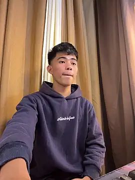 Snapshot of boynextdoor4uX chatting on February 13, 7:59 am boynextdoor4uX online show from February 13, 7:59 am