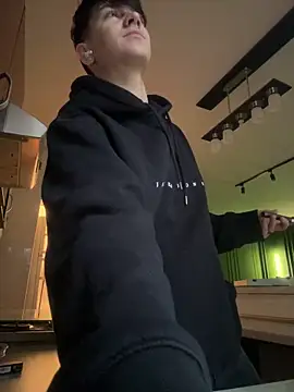 ravenryx online show from February 21, 3:46 pm