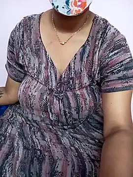 Snapshot of Ammu14399 chatting on May 4, 8:21 am Ammu14399 online show from May 4, 8:21 am