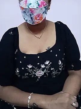Snapshot of Ammu14399 chatting on May 9, 6:29 am Ammu14399 online show from May 9, 6:29 am