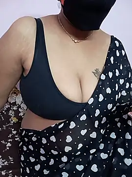 Snapshot of Ammu14399 chatting on May 11, 4:04 pm Ammu14399 online show from May 11, 4:04 pm