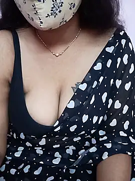 Snapshot of Ammu14399 chatting on May 14, 8:43 am Ammu14399 online show from May 14, 8:43 am