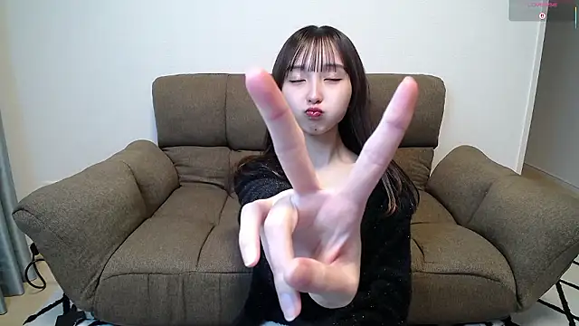 -Ema  online show from February 26, 11:53 am