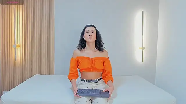 Snapshot of ciara_brownn chatting on April 6, 10:49 am ciara brownn online show from April 6, 10:49 am