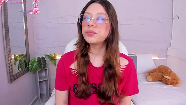 lanna 18  online show from May 7, 11:48 am