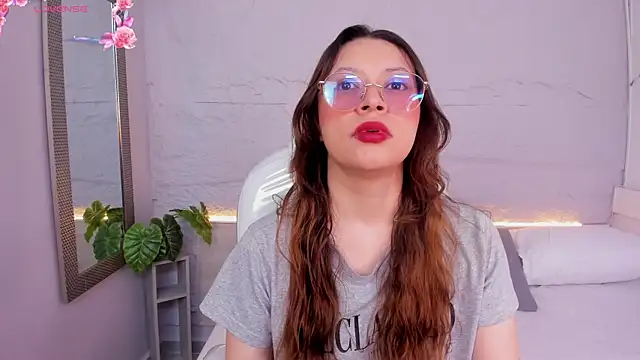 lanna 18  online show from May 12, 11:51 am