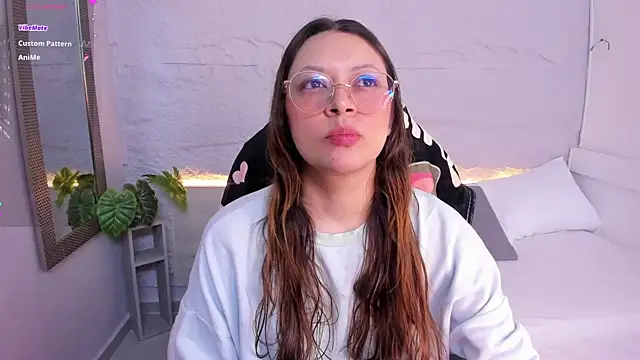 lanna 18  online show from May 18, 11:38 am