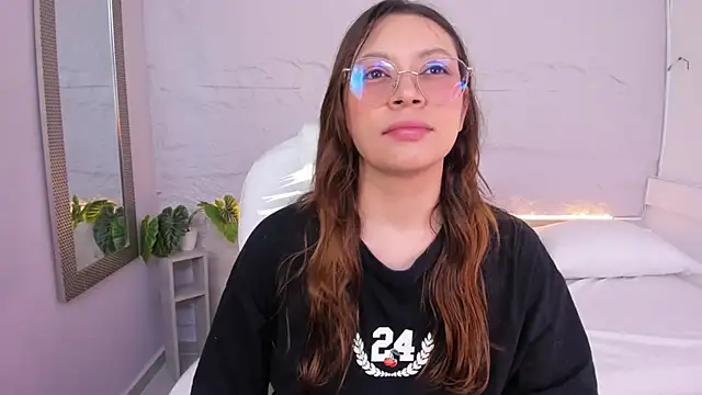 lanna 18  online show from May 22, 11:38 am
