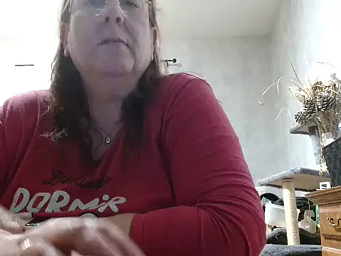 Snapshot of xmyriamx chatting on March 5, 8:27 pm xmyriamx online show from March 5, 8:27 pm