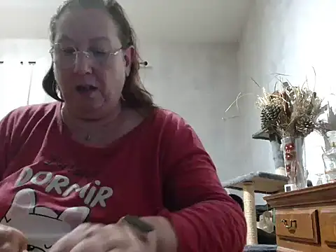 Snapshot of xmyriamx chatting on March 9, 8:02 pm xmyriamx online show from March 9, 8:02 pm