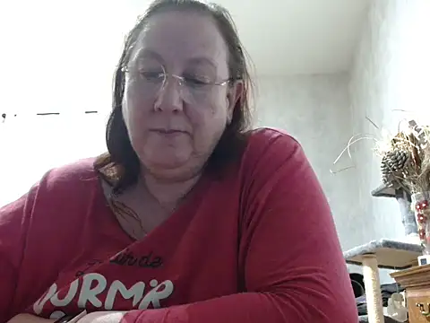 Snapshot of xmyriamx chatting on March 17, 8:34 pm xmyriamx online show from March 17, 8:34 pm