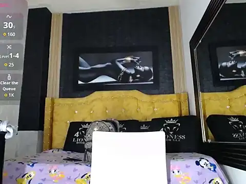 Esmeralda hot5 online show from February 2, 8:29 pm