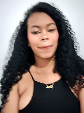 Snapshot of shenna_brunette chatting on January 13, 2:39 am shenna brunette online show from January 13, 2:39 am