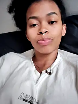 Snapshot of shenna_brunette chatting on January 31, 7:34 pm shenna brunette online show from January 31, 7:34 pm