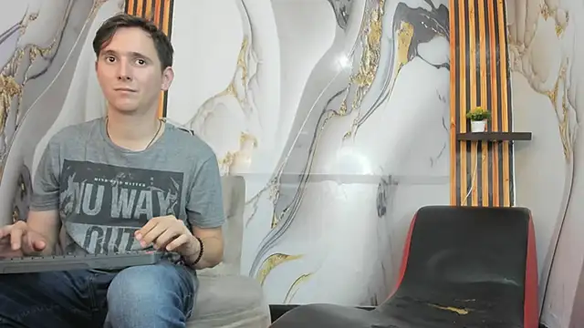 Ruby and Aaron online show from February 2, 7:45 pm