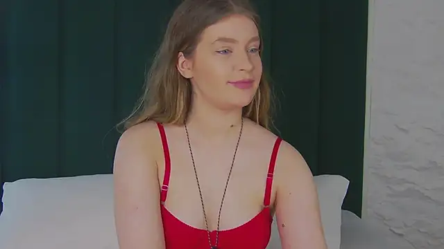 Snapshot of Mila_Hart chatting on February 2, 7:45 pm Mila Hart online show from February 2, 7:45 pm