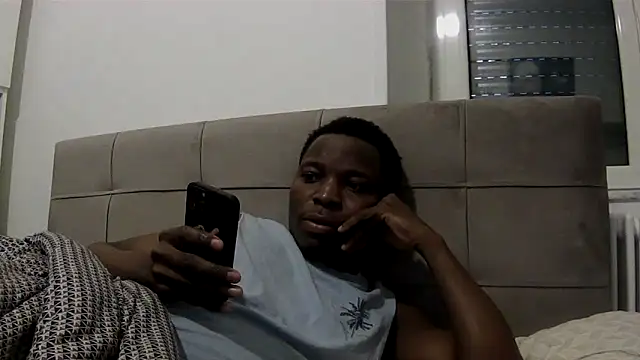 Snapshot of Bigchocco chatting on March 4, 2:12 pm Bigchocco online show from March 4, 2:12 pm