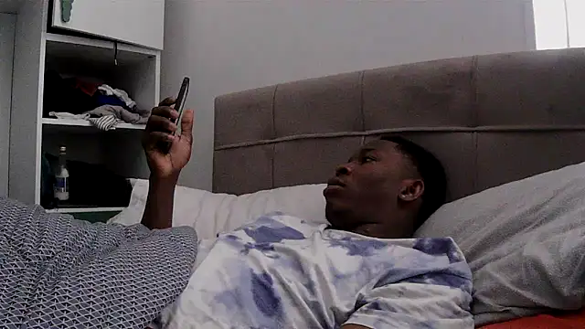 Snapshot of Bigchocco chatting on March 28, 10:15 am Bigchocco online show from March 28, 10:15 am