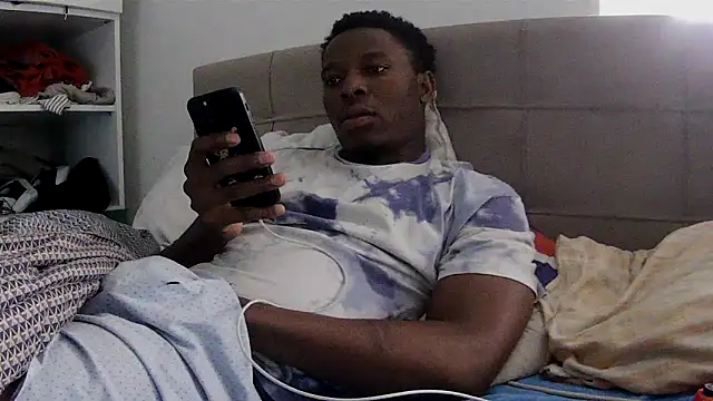 Snapshot of Bigchocco chatting on April 13, 3:50 pm Bigchocco online show from April 13, 3:50 pm