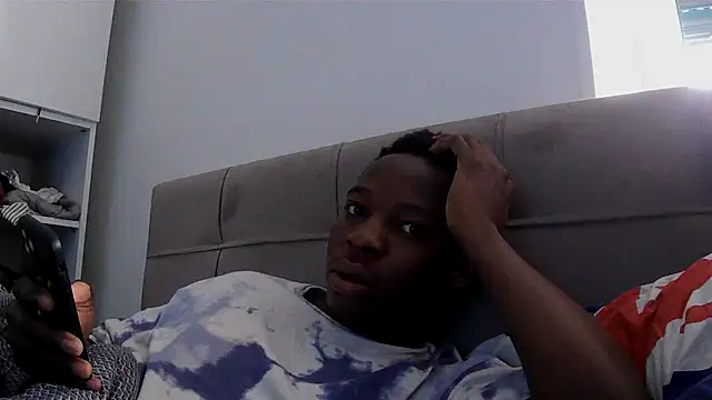 Snapshot of Bigchocco chatting on April 14, 7:36 am Bigchocco online show from April 14, 7:36 am