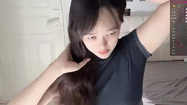 sunny-ly online show from May 18, 3:51 pm