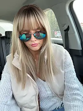 Snapshot of NaughtyNinky chatting on April 1, 11:55 am NaughtyNinky online show from April 1, 11:55 am