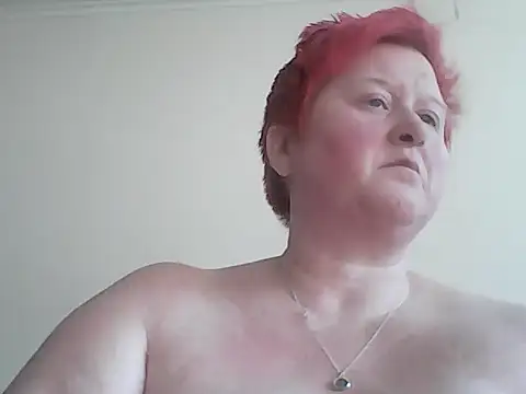 BustyRedxx online show from April 2, 8:34 am