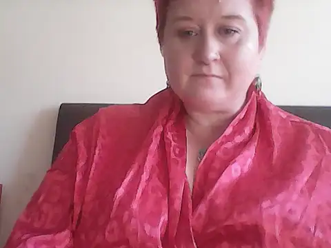 Snapshot of BustyRedxx chatting on April 23, 9:30 am BustyRedxx online show from April 23, 9:30 am