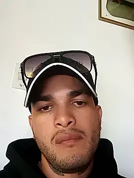 Snapshot of Fernandocj_ chatting on January 14, 4:34 pm Fernandocj online show from January 14, 4:34 pm