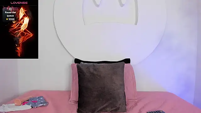 AmberJoyMilf online show from March 13, 12:12 pm