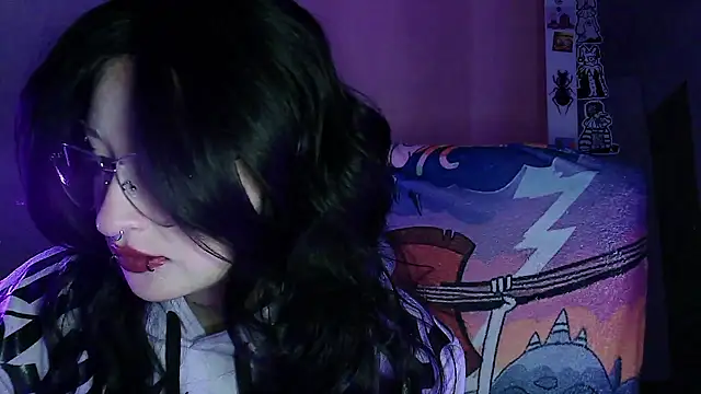 Snapshot of Aoidandelion chatting on January 9, 11:17 pm Aoidandelion online show from January 9, 11:17 pm