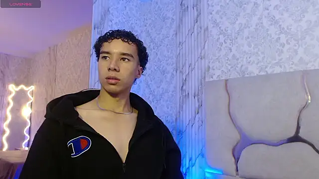 Zayn tay online show from February 5, 3:11 am