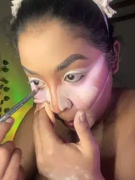 Isabella Belmont online show from March 19, 7:34 am