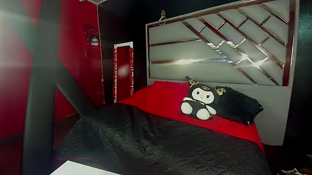 Mia Miller001 online show from February 19, 7:21 pm